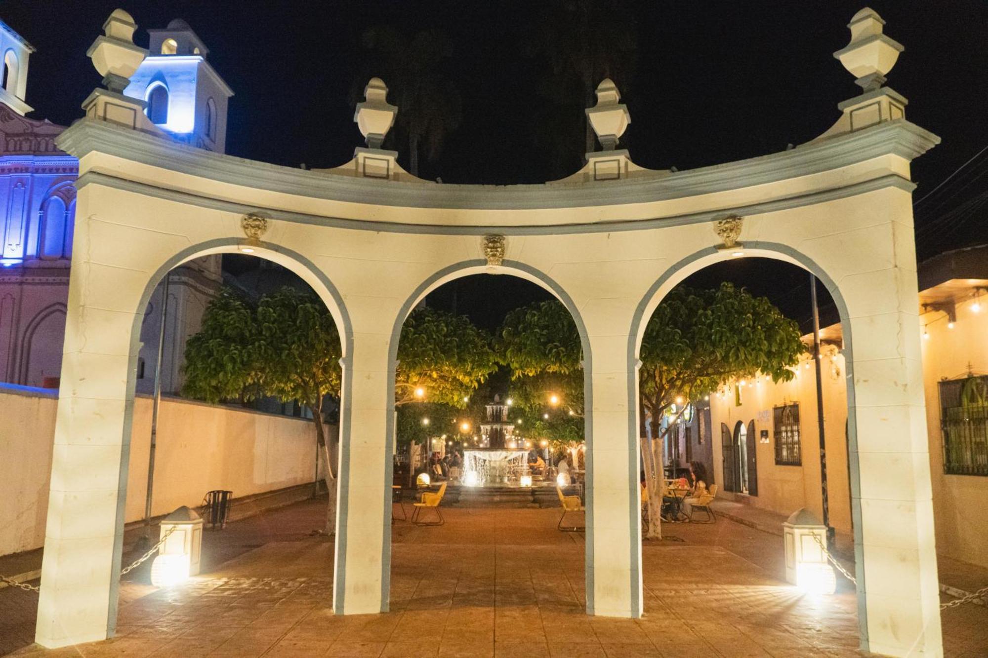 La Casa De Mamapan Hotel Colonial Ahuachapán מראה חיצוני תמונה