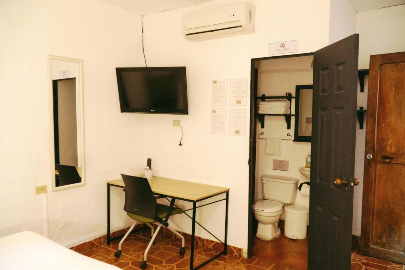 La Casa De Mamapan Hotel Colonial Ahuachapán מראה חיצוני תמונה